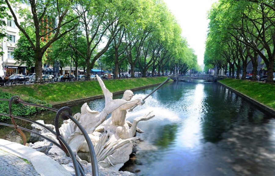 Best of Düsseldorf – The Highlight-Tour - The Rhine Tower and the modern side of the city