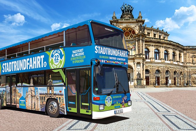 Big city tour hop on hop off 22 stops - Audio commentary: the biggest question mark