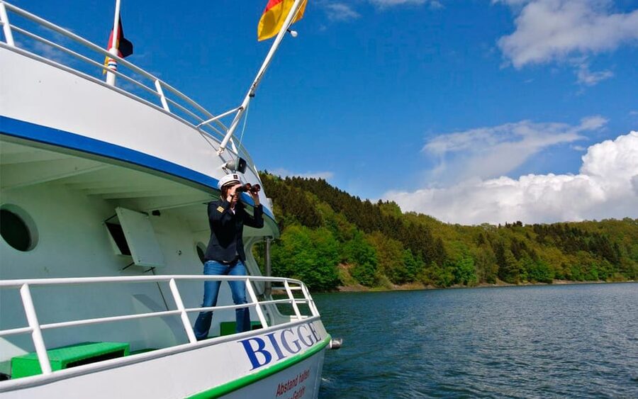 Biggesee: Boat Tour with All-inclusive cake buffet - Who should book this afternoon on Biggesee?