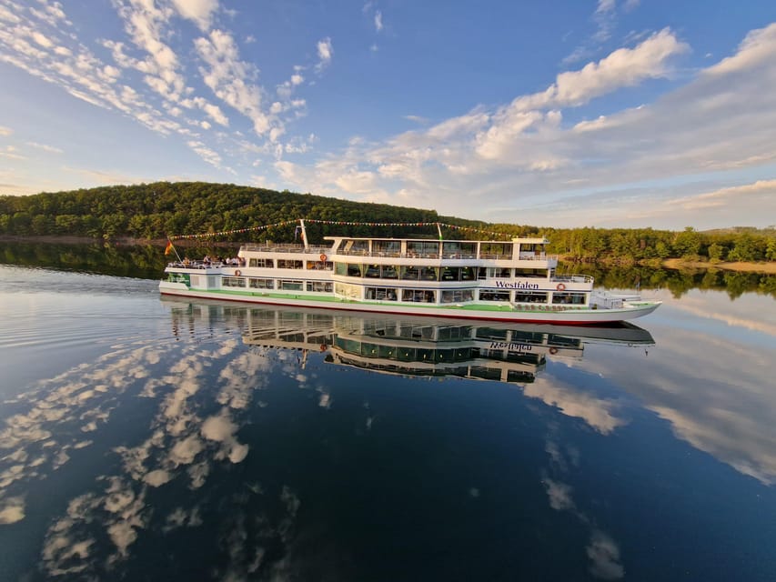 Biggesee: Boat Tour with All-inclusive cake buffet - Boarding at Talbrücke Sondern at 2:15 p.m.