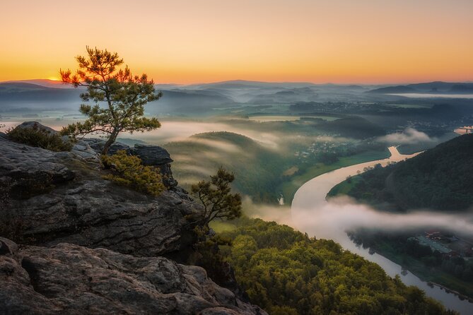 Bohemian and Saxon Switzerland All inclusive trip - Hiking Tour - Crossing into Czechia for Pravčická Gate