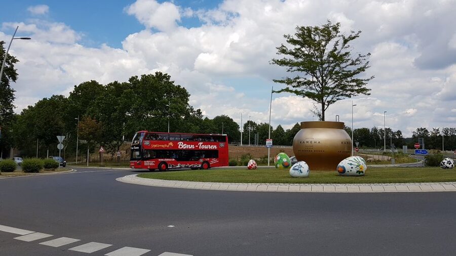 Bonn: 24-Hour Hop-On Hop-Off Sightseeing Bus Ticket - Nussallee and the south district