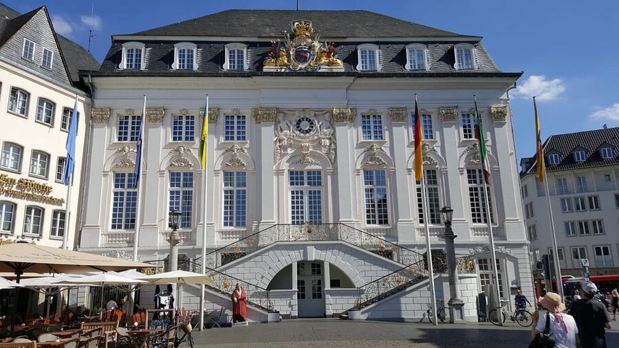 Bonn: Private City Highlights Walking Tour - From Markt to the Rhine at Alter Zoll