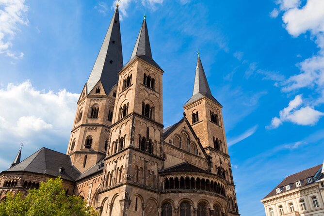 Bonn Scavenger Hunt and Sights Self-Guided Tour - Bonn’s center becomes the game board