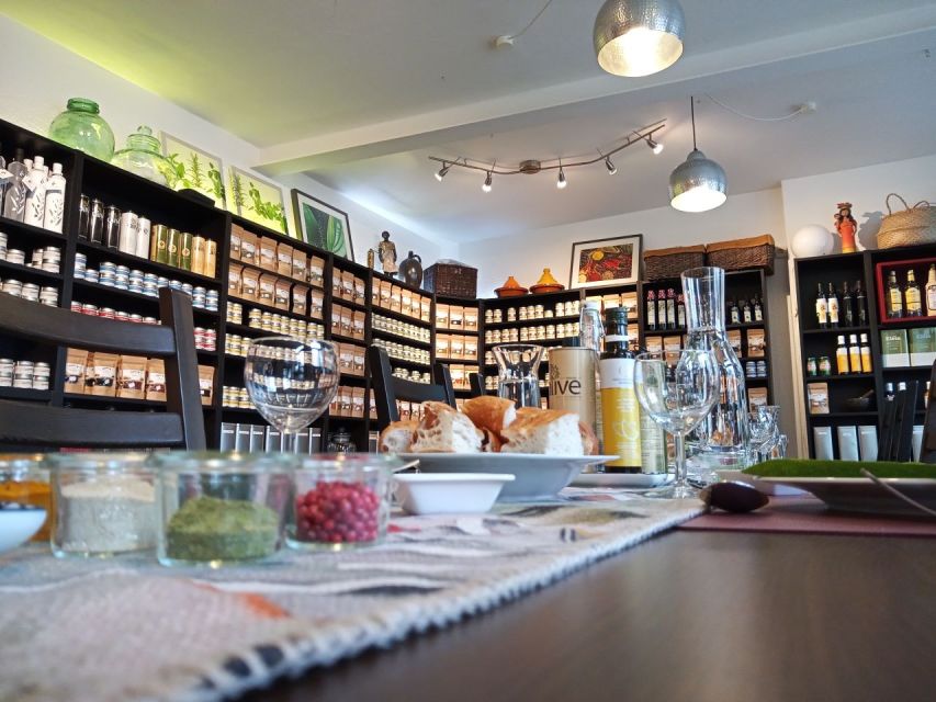 Braunschweig: Guided Walking Tour with Food Tastings - The Magniviertel, Braunschweig’s oldest part