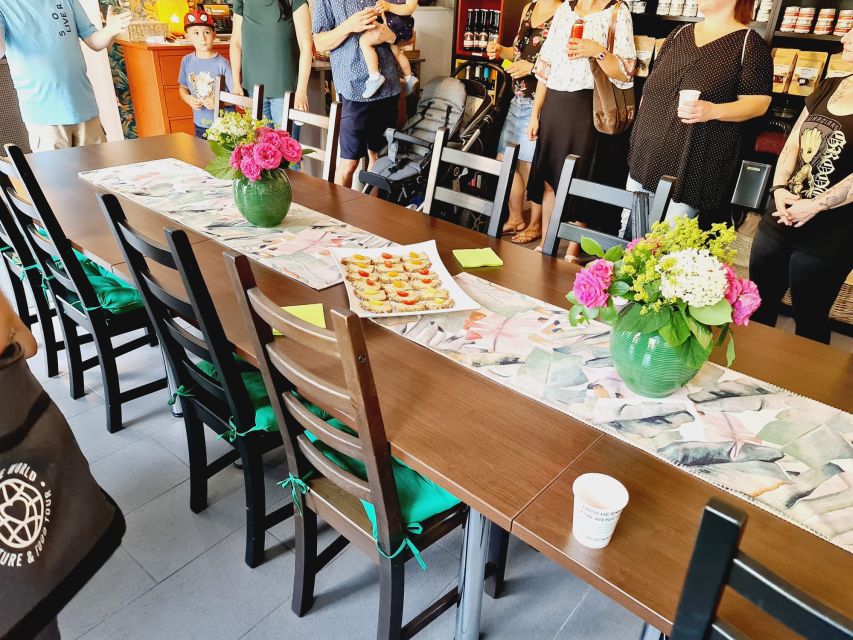Braunschweig: Guided Walking Tour with Food Tastings - Is the food truly local?
