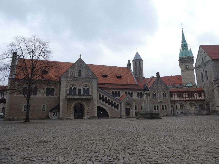 Braunschweig: Private City Walking Tour with Certified Guide - Burgplatz and the Brunswick Lion