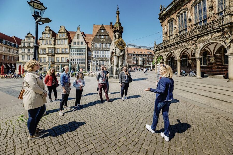 Bremen: City Center Guided Walking Tour - The Bremen Town Musicians