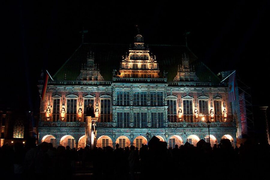Bremen: Night Watchman Guided Tour for Children (in German) - From the market square into old Bremen