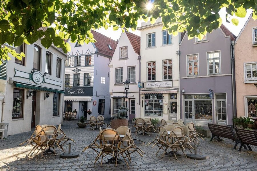 Bremen: Outdoor Escape Game in the Old Town - What happens when the route gets crowded