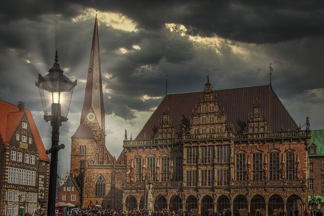 Bremen: Private Walking Tour with a Professional Guide - St. Peter’s Cathedral and the painted ceiling