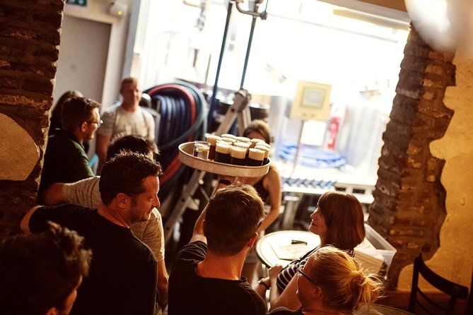 Brewery Tour Düsseldorf in English (inc. 3 beer) - Meeting at Löwenhaus and finding your guide