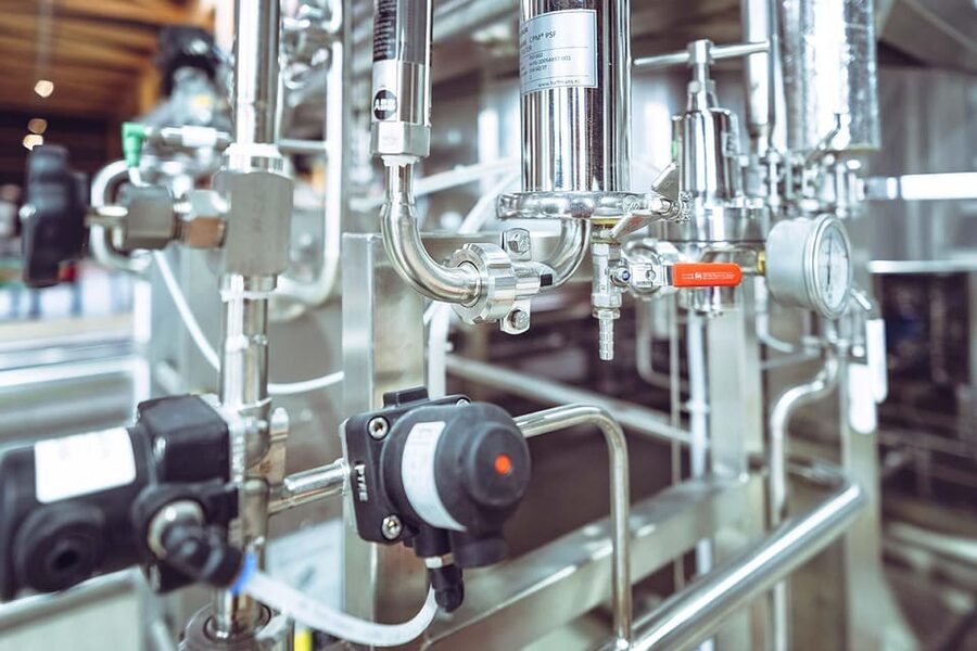 Brewery tour with guide! - What you see in the modern brewing area