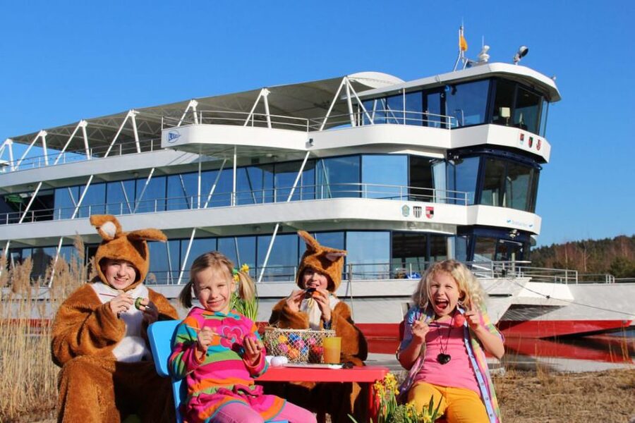 Brombachsee: Ship Tour on the Trimaran "MS Brombachsee" - Booking flexibility and access details