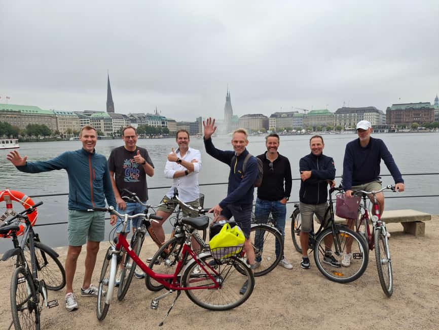 Celebs, Waterfronts and Nature Cycle Tour - Along Pöseldorf, Rotherbaum, and Harvestehude