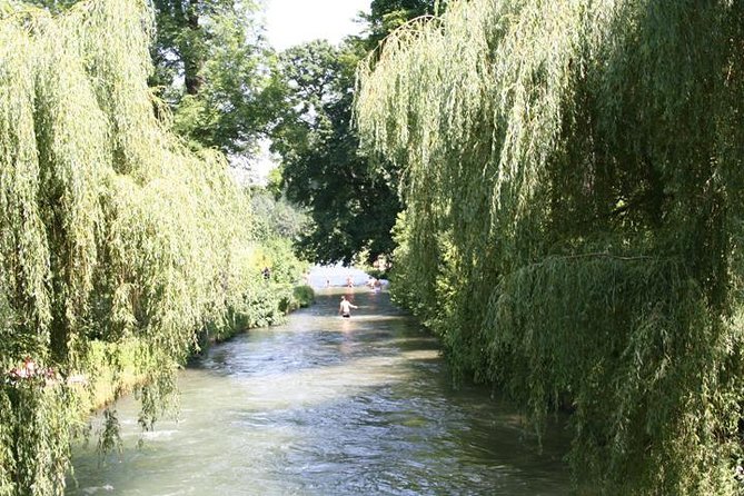 City Bike and English Garden Tour - The Chinese Tower and Schwabing add local character