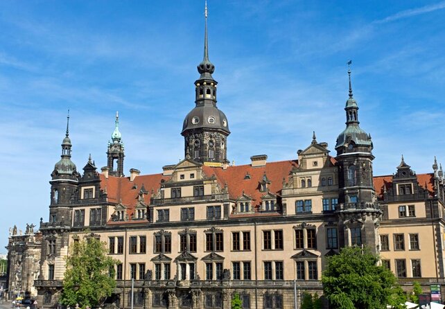 City tour and castle tour with green vaults, parade rooms and much more - Stallhof and Neumarkt: Dresden’s rebuilt center
