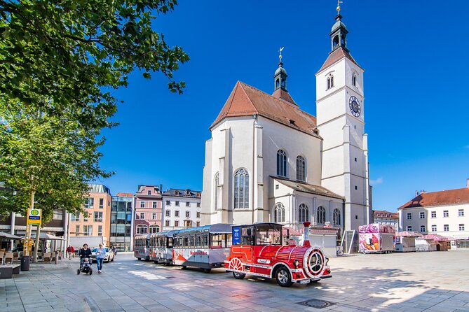 City tour through Regensburg with the little train - The views through Regensburg’s old center