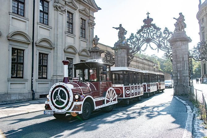 City tour through Würzburg with the Bimmelbahn - Starting beside the Würzburg Residence