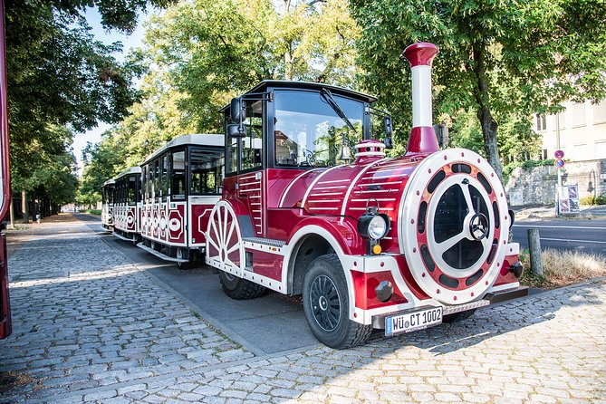 City tour through Würzburg with the Bimmelbahn - The Residence start and the city views