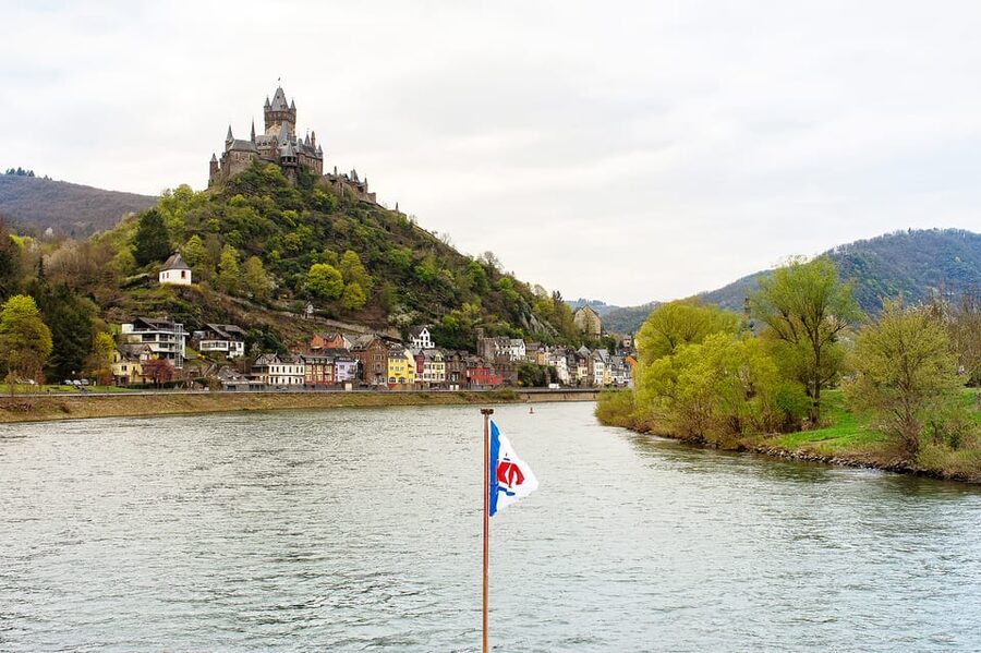 Cochem: Panoramic Cruise on the Moselle River - A relaxed hour, with room to move