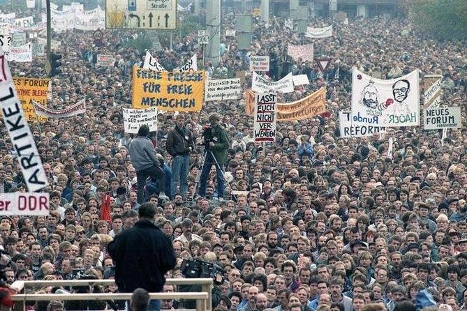 Cold War, Berlin Wall, Spies and the East Side Gallery - Why this Cold War tour works well in Berlin