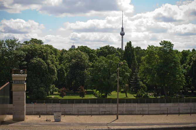 Cold War, Berlin Wall, Spies and the East Side Gallery - Meeting at the Palace of Tears