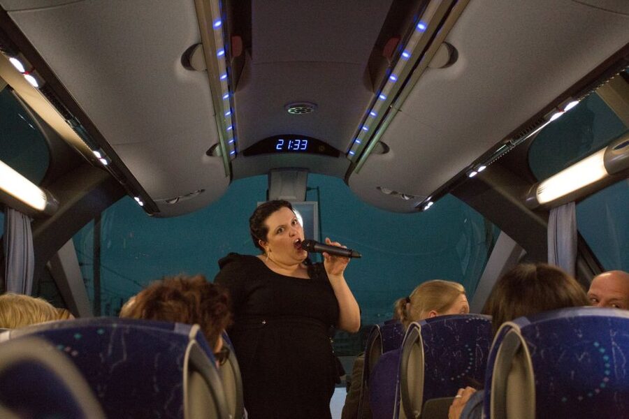 Cologne: 1.5-Hour Comedy Bus Tour - Key points to know before you book