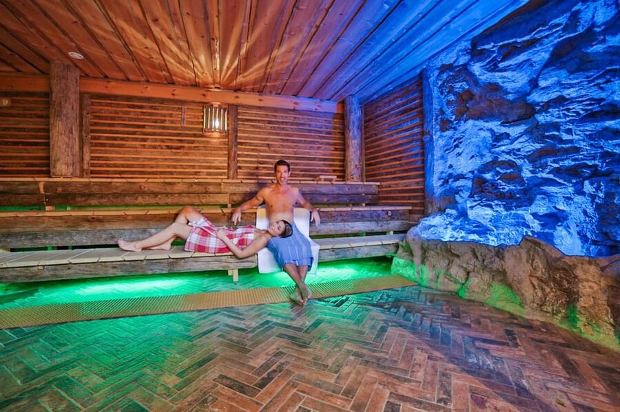 Cologne: 1-day ticket for the Aqualand adventure pool including sauna world - What your Aqualand day looks like