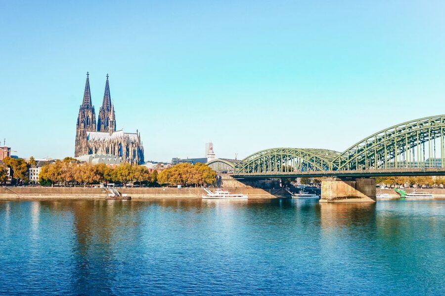 Cologne: 3-Hour Harbor Tour Cruise - Finding Pier 10 Near the Musical Dome