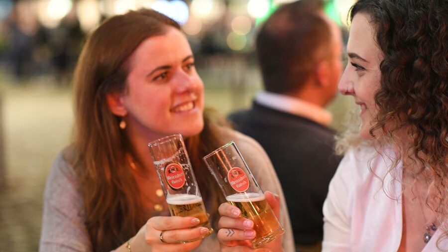 Cologne: brewhouse tour with kölsch tasting - The guides make the difference