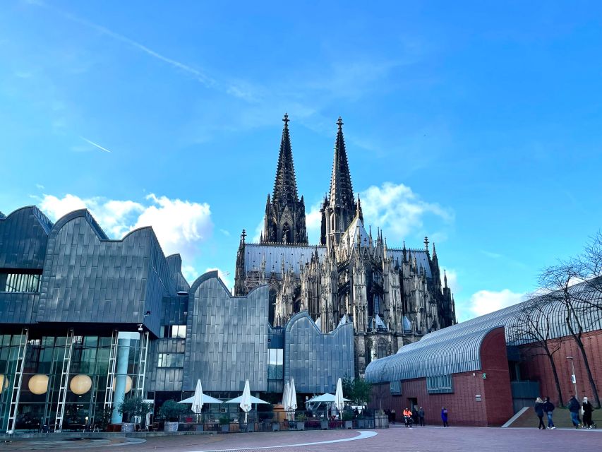 Cologne: City Highlights with Local Guide - Groß St. Martin and the medieval city