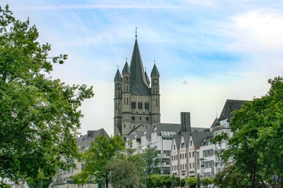 Cologne: City Highlights with Local Guide - Cologne after wartime destruction