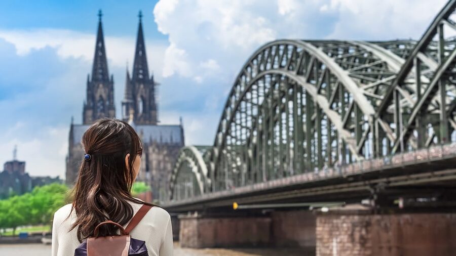 Cologne: entertaining guided tour to old town highlights - What the $16 price really buys you