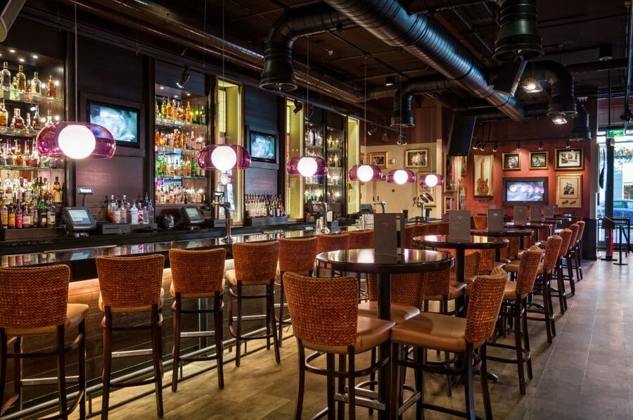 Cologne: Hard Rock Cafe with Set Menu for Lunch or Dinner - Service and Birthday Celebrations