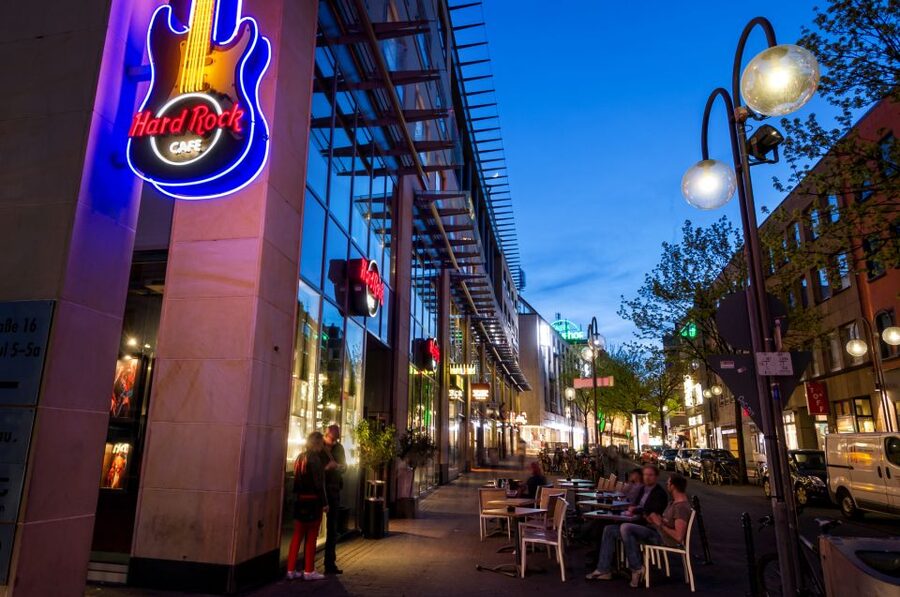 Cologne: Hard Rock Cafe with Set Menu for Lunch or Dinner - The Food: Familiar, Filling, and Easy to Order