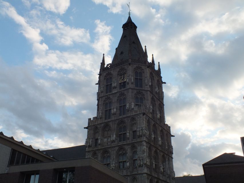 Cologne: Kölsche Highlights-/Altstadt Tour in German - Is $14 a fair price?