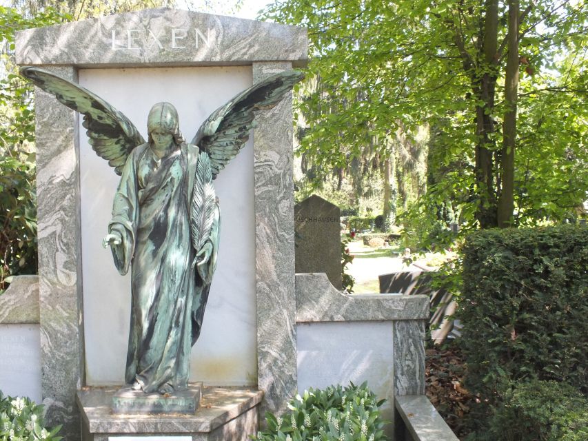 Cologne: Melaten Cemetery Life, Love and Death Tour - Life, love, and death in one setting
