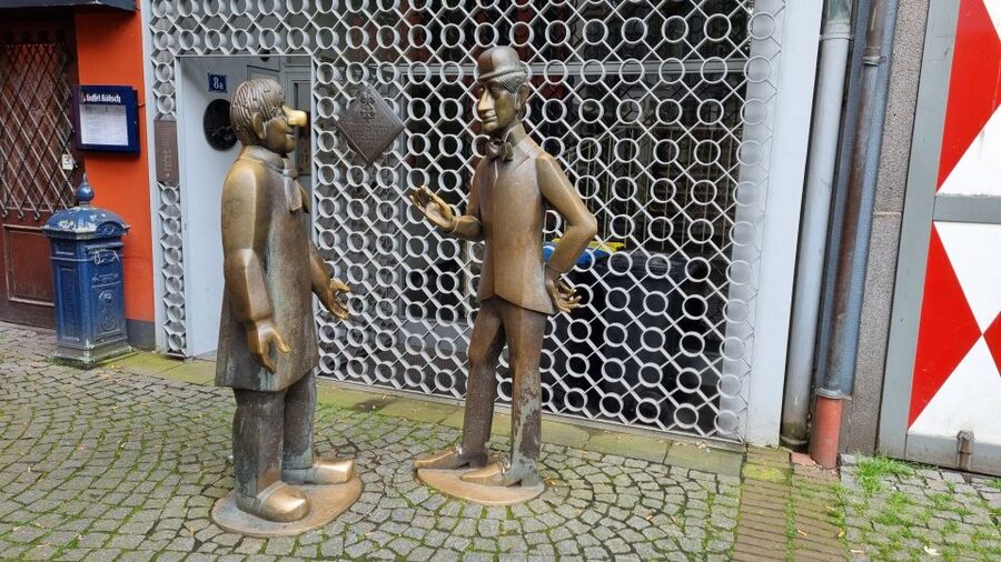 Cologne: Old City Guided Walking Tour - Who should book this Old City walk?