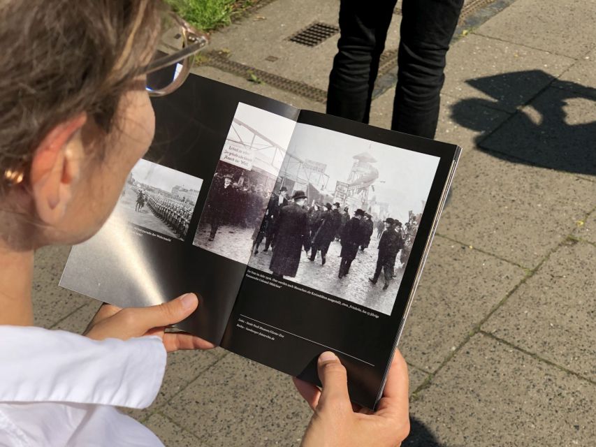 Cologne: Old Town Historical Walking Tour with GEO Epoche - Key points at a glance