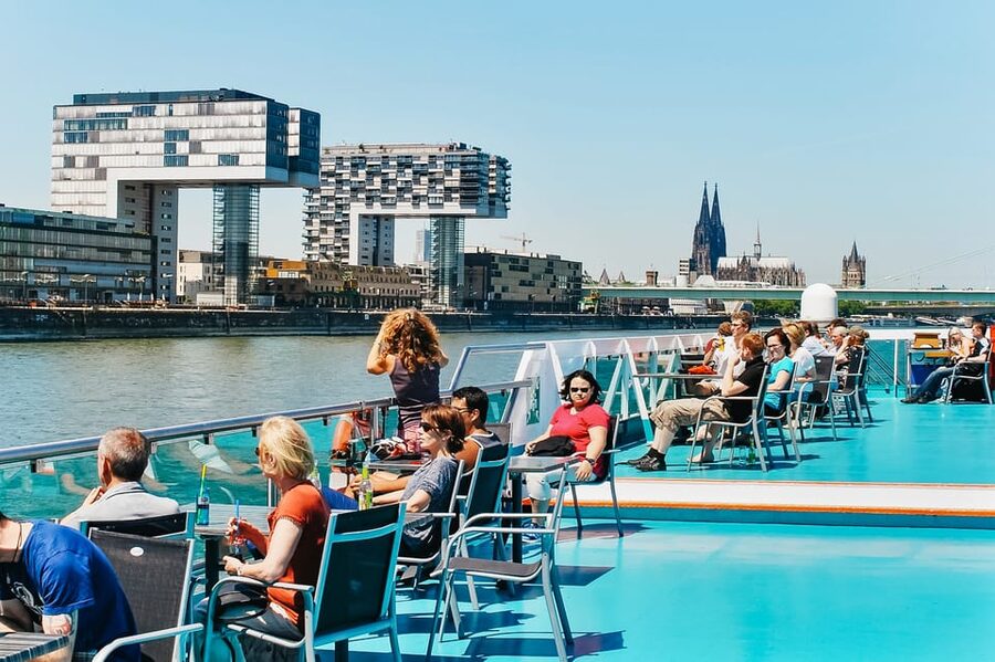 Cologne: Panoramic City Cruise - A drink, a table, and a quiet hour