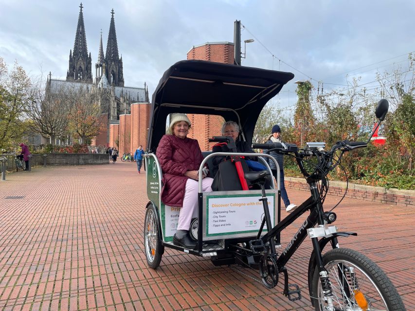Cologne: Private Rickshaw Tour - Rheinauhafen, cranes, and the Chocolate Museum