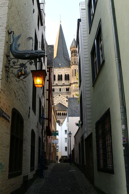 Cologne: Private Walking Tour of City Center - City Hall, the Willi Ostermann Fountain, and local stories