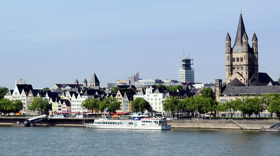 Cologne: The Dark Side of the City Walking Tour - What Alfred Wolf adds to the experience