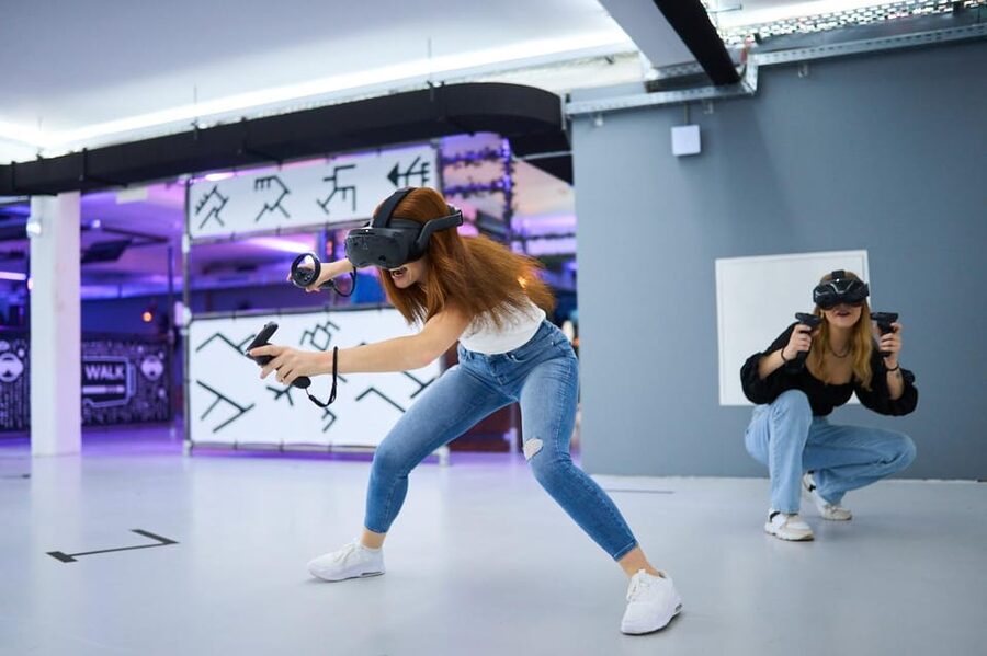 Cologne: Virtual escape game adventure at 7th Space - What the 7th Space setup offers
