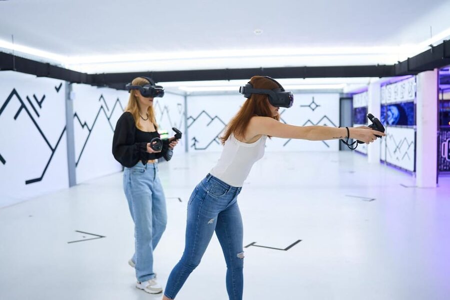 Cologne: Virtual escape game adventure at 7th Space - The Free Walk Experience and freedom of movement