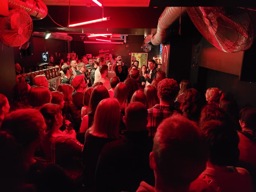 "Comedykills" - das Open Mic im Glockenbachviertel - The 9 p.m. show and its changing lineup