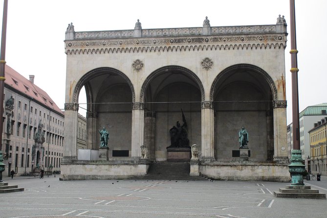 Dachau Concentration Camp Memorial Site And Third Reich Day Tour From Munich - A break for lunch before the city walk