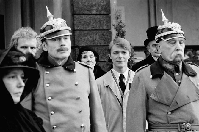 David Bowie in Berlin Private Walking Tour - Walking, trains, and the real cost