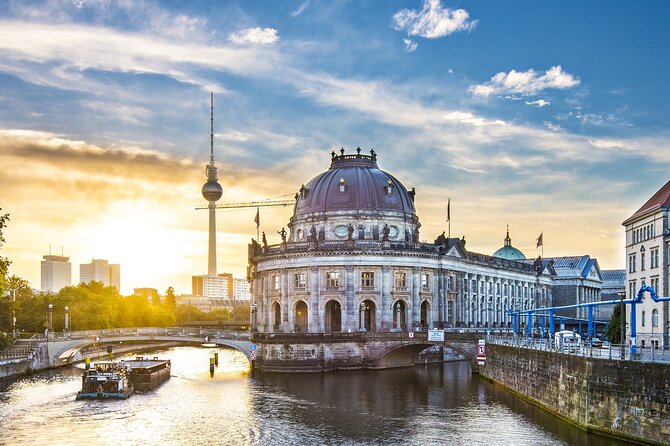 Deluxe Berlin: Hassle-Free Shore Tour from Warnemunde Cruise Port - The Warnemünde to Berlin ride